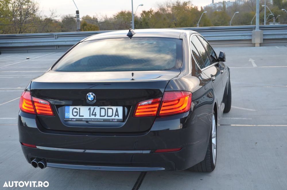 BMW Seria 5 525d xDrive - 4