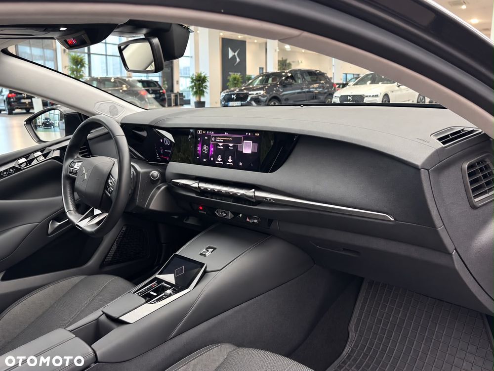 DS Automobiles DS 4 1.5 BlueHDi Performance Line + - 6