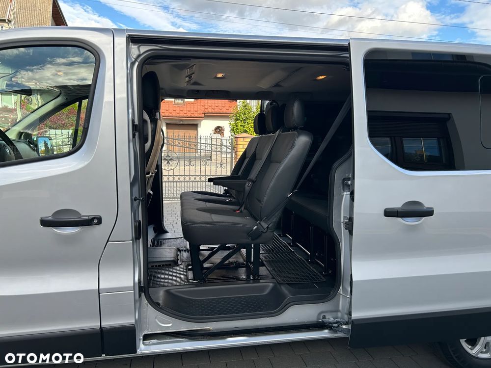 Renault Trafic Grand 2.0 dCi - 30