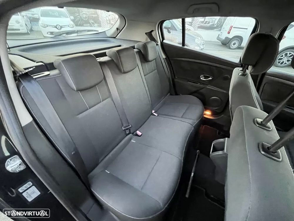 Renault Mégane 1.5 dCi Comfort SS - 28