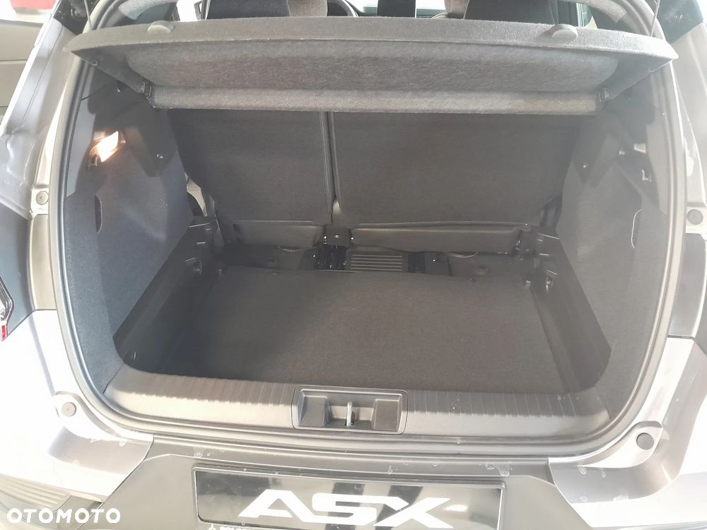 Mitsubishi ASX - 12