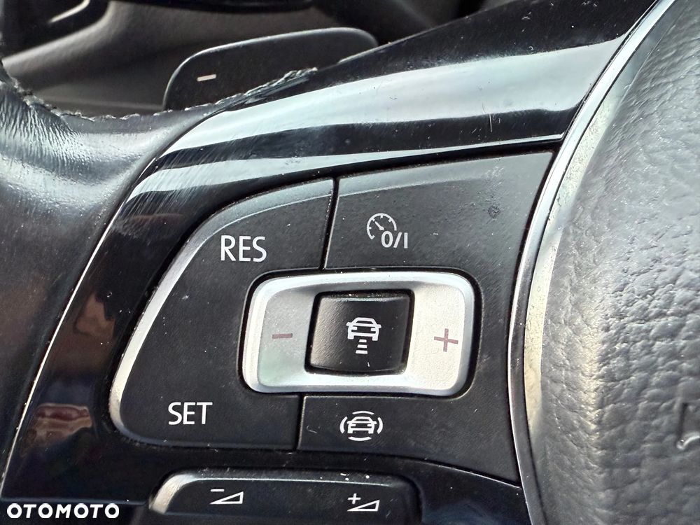 Volkswagen Golf VII 1.6 TDI BMT Highline DSG - 22