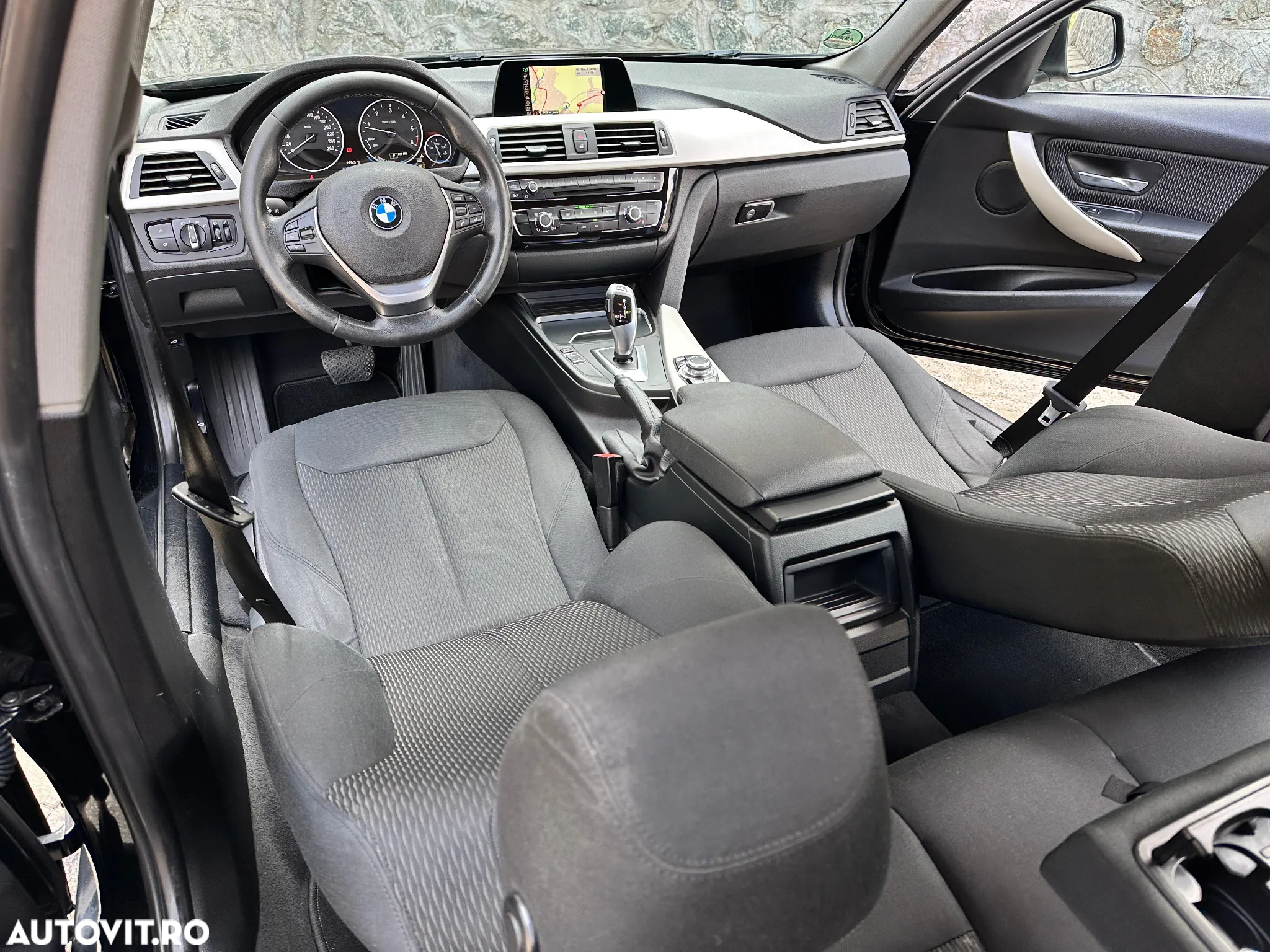BMW Seria 3 320d Touring Aut. Efficient Dynamics Edition - 19