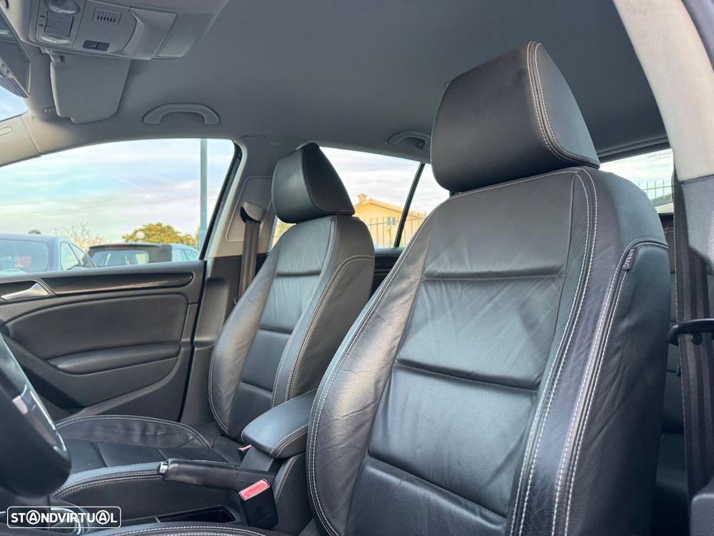 VW Golf 2.0 TDi Confortline - 12