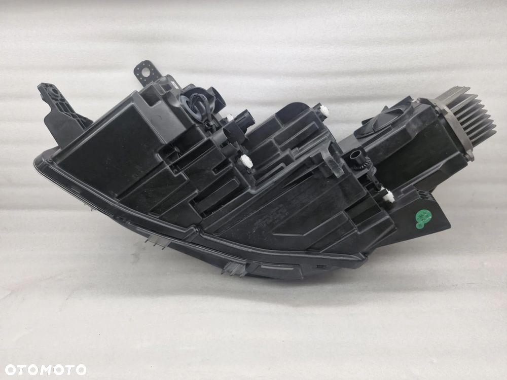 MG HS EHS FULL LED LAMPA LEWA/PRAWA PRZÓD KOMPLET 100-40160/100-40160 - 22