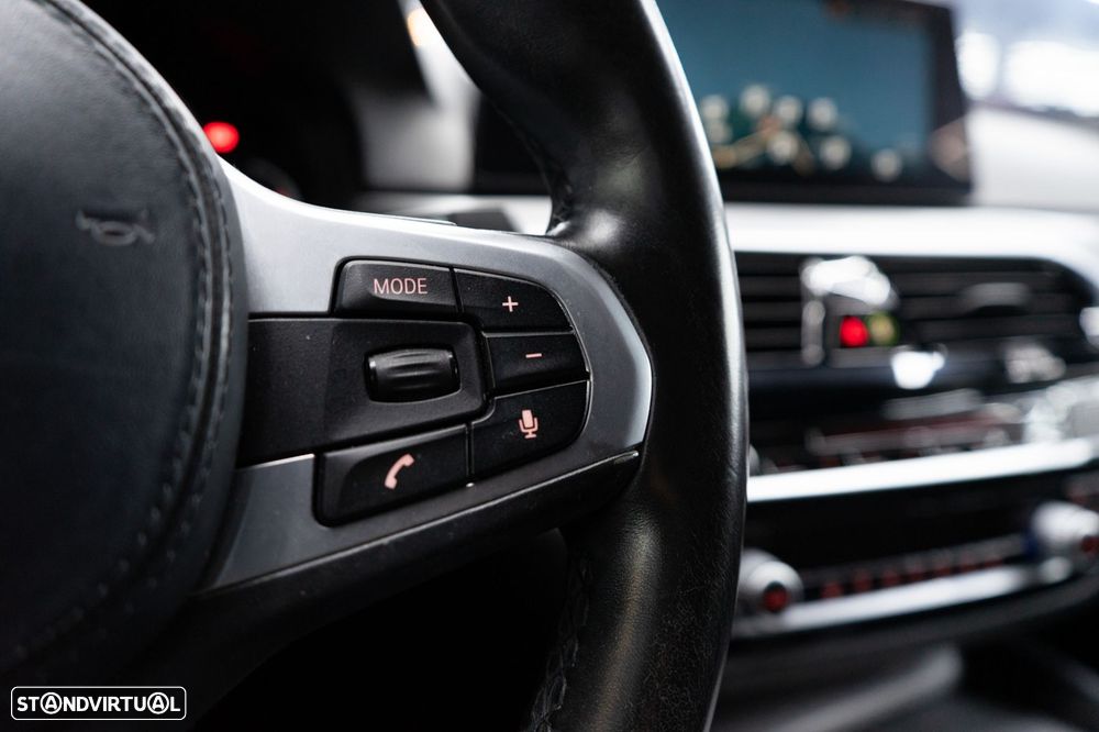 BMW 520 d Pack M Auto - 40