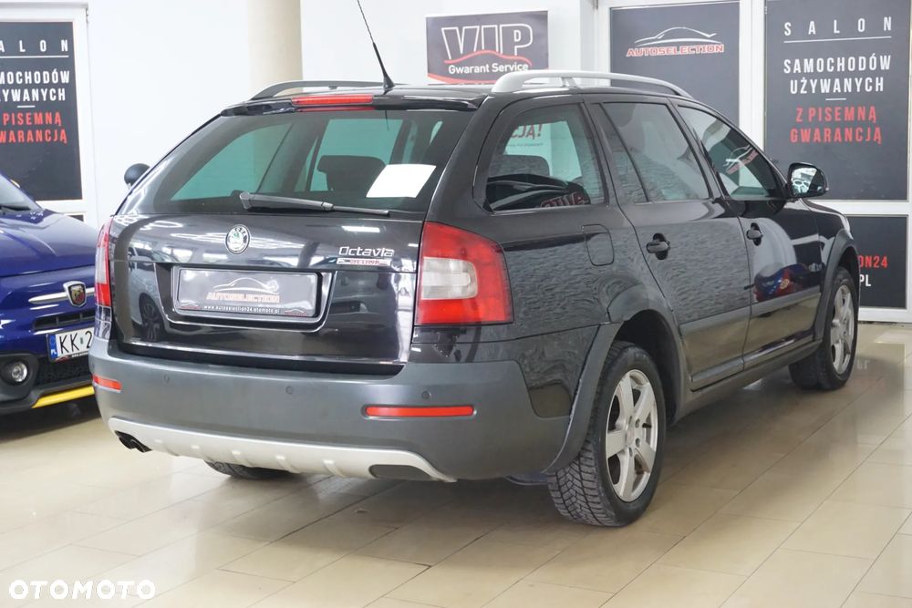 Skoda Octavia 2.0 TDI DPF 4x4 Scout - 4