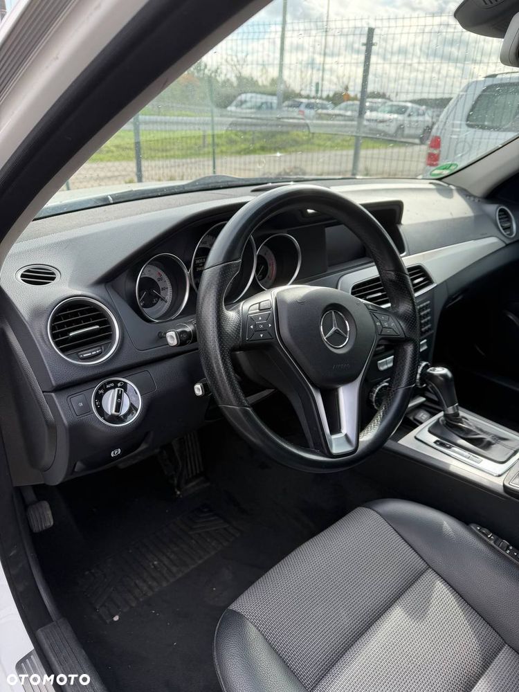 Mercedes-Benz Klasa C - 16