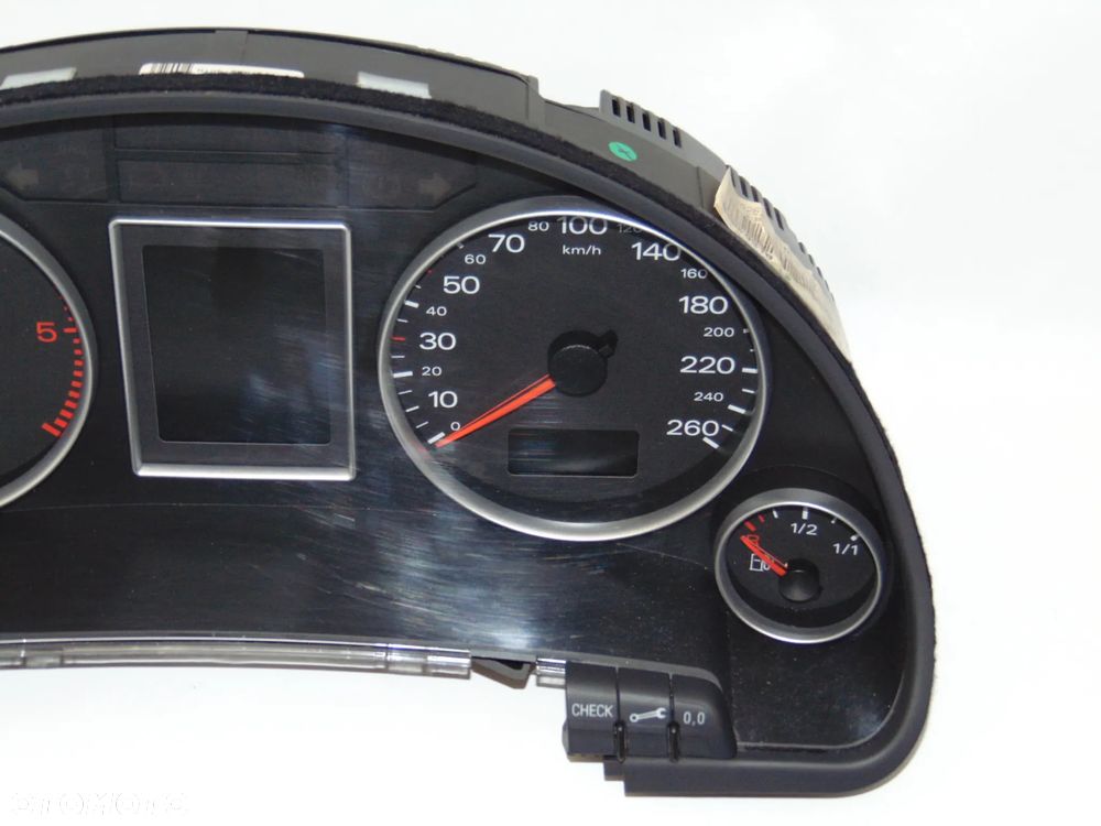 Licznik zegary 8E0920931P Audi A4 B7 diesel 2.0 TDI 04-08r - 3