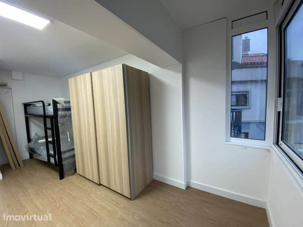 Apartamento 5 quartos, remodelado e mobilado, investimento estudant... - Grande imagem: 3/25