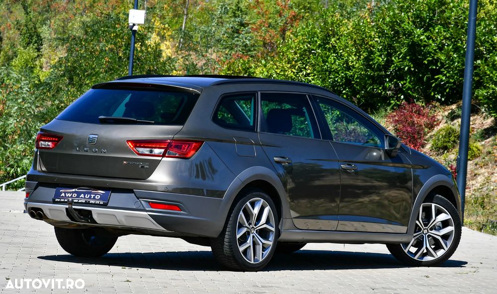 Seat Leon 2.0 TDI Start&Stop 4DRIVE DSG X-Perience - 4
