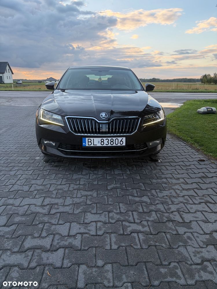 Skoda Superb 2.0 TDI Style DSG - 2