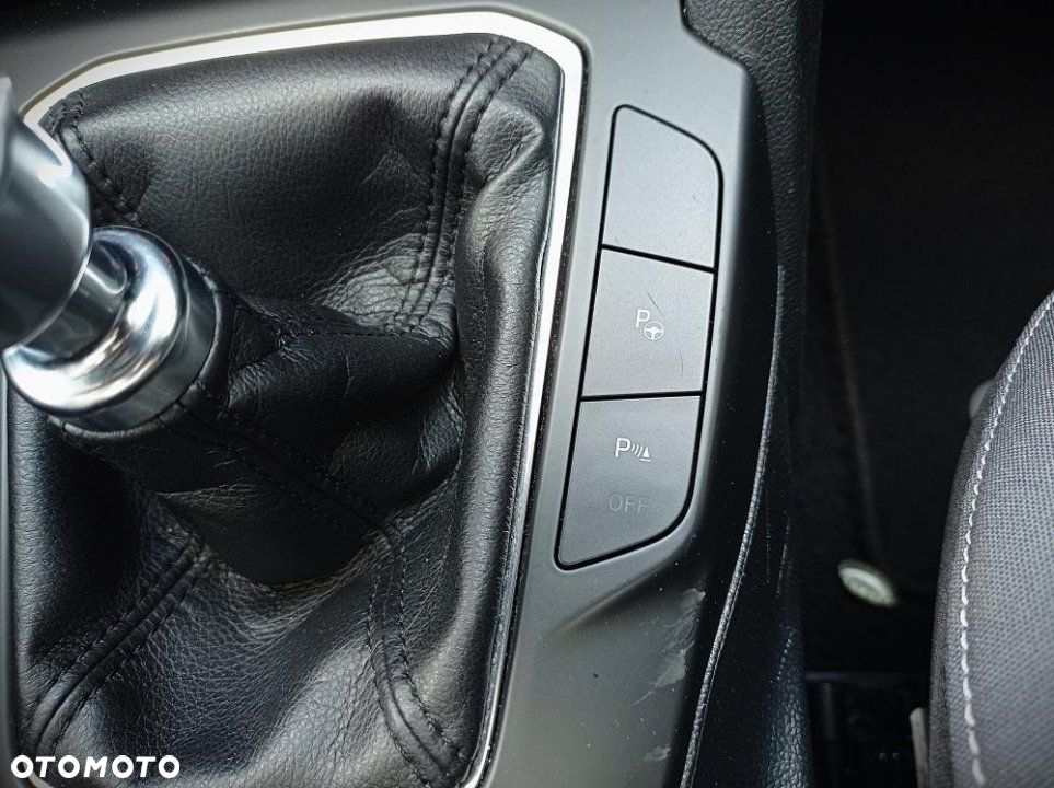 Ford Focus - 33