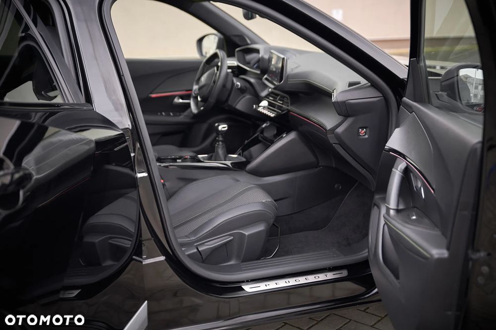 Peugeot 2008 PureTech 130 Stop&Start GT-Line Edition - 27