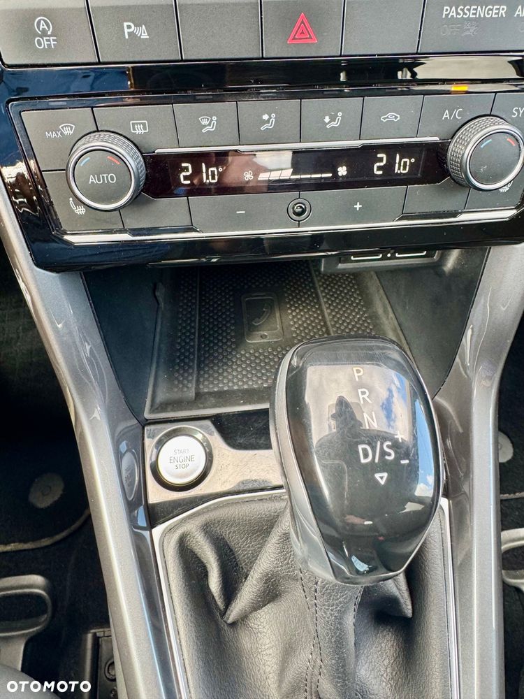 Volkswagen T-Cross - 26