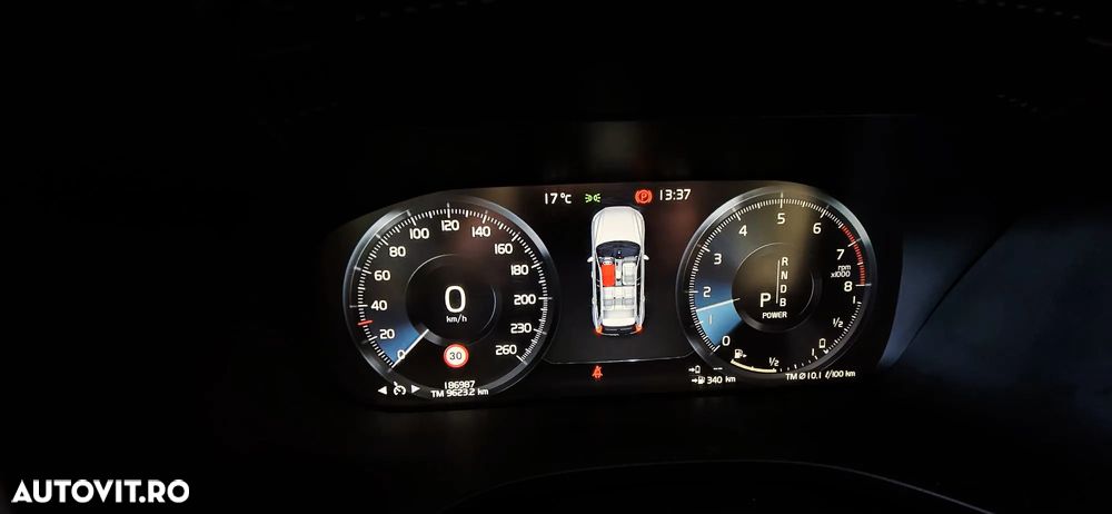 Volvo XC 60 T8 Twin Engine AWD Momentum - 12