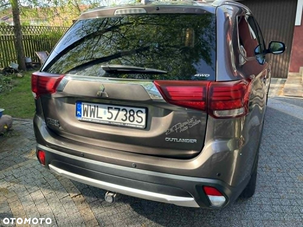 Mitsubishi Outlander 2.0 Intense Comfort 4WD CVT - 11