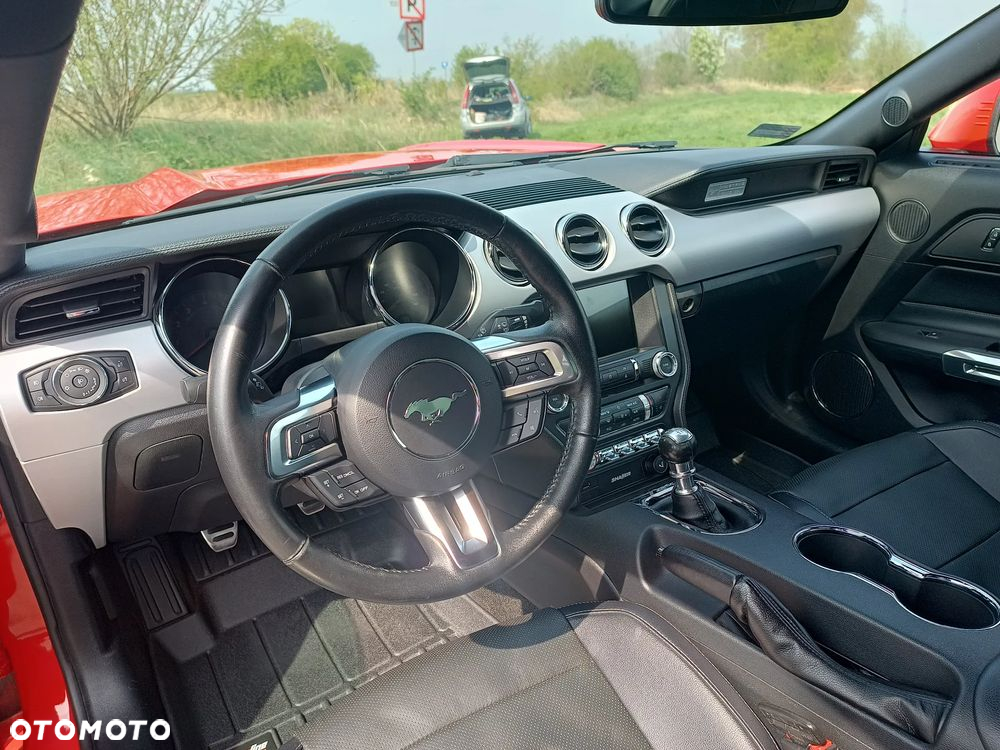 Ford Mustang 5.0 V8 GT - 3