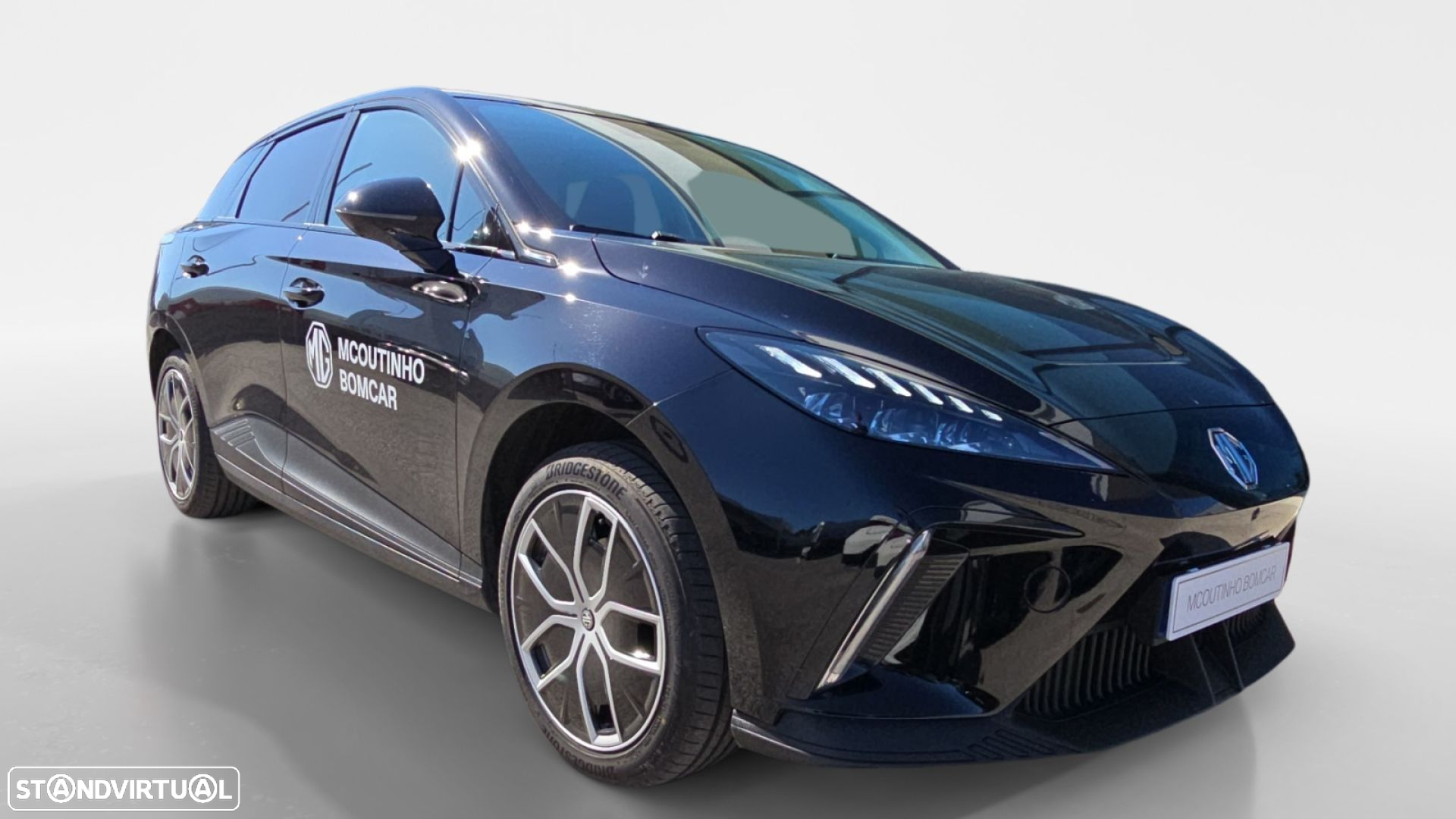 MG MG4 64 kWh Luxury - 2