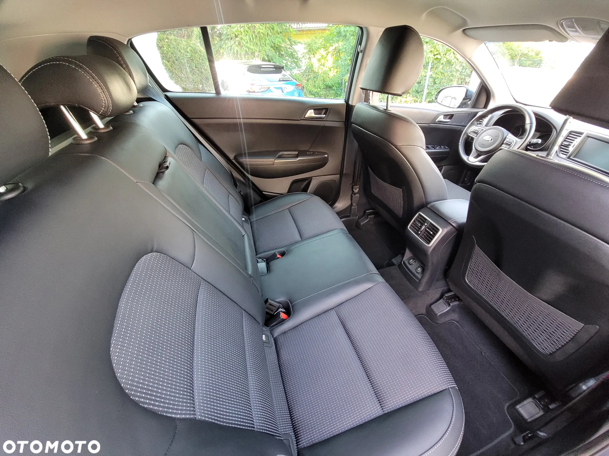 Kia Sportage 1.6 GDI L Business Line Plus 2WD - 8