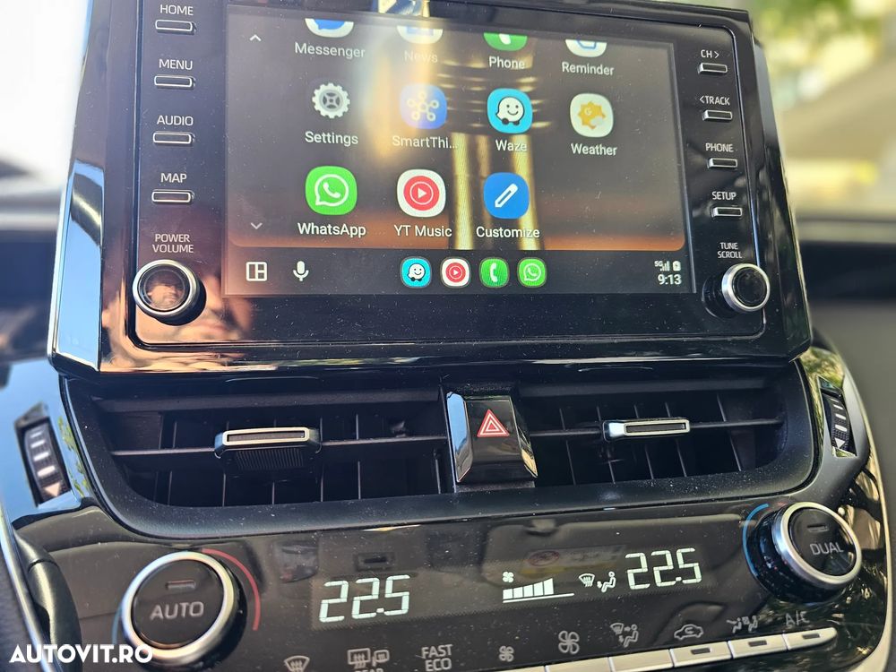 Toyota Corolla Sedan 1.8 HSD Dynamic - 11