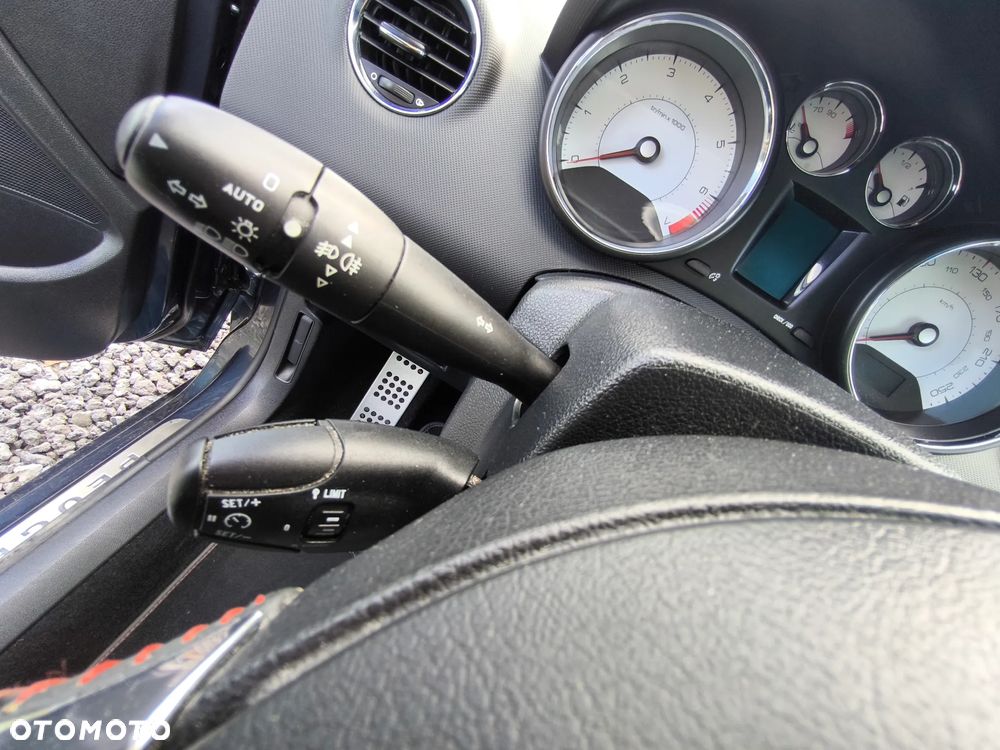Peugeot 308 1.6 Premium - 21