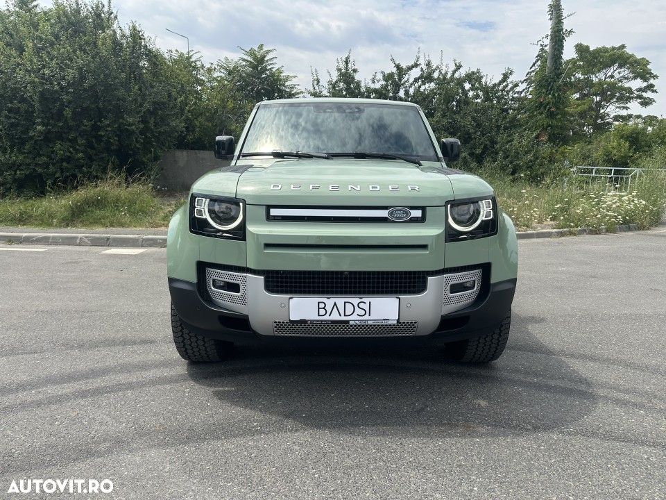 Land Rover Defender - 8