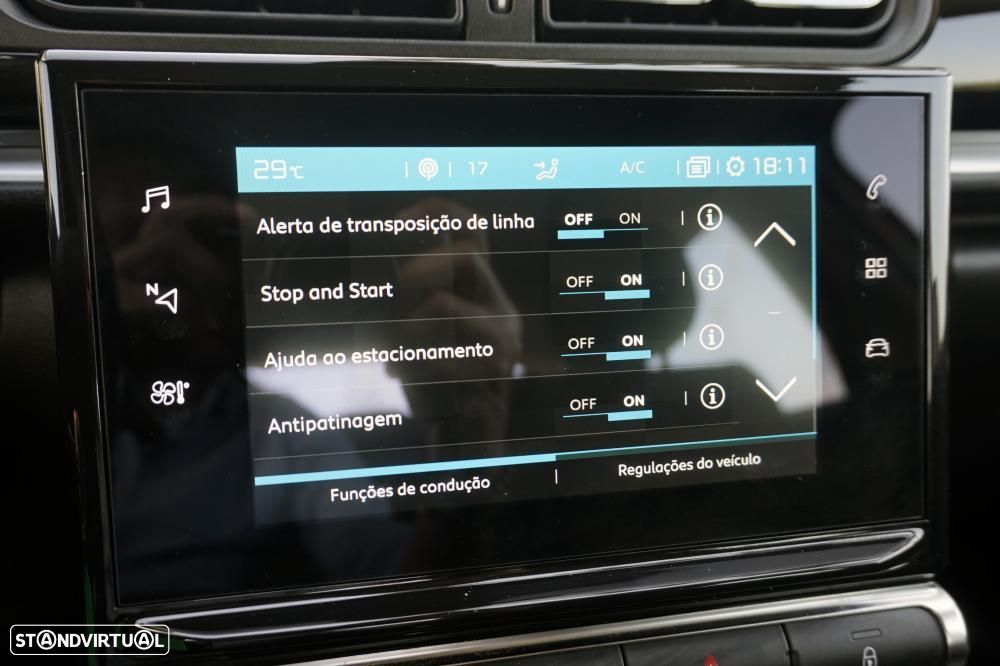 Citroën C3 1.2 PureTech Shine - 19