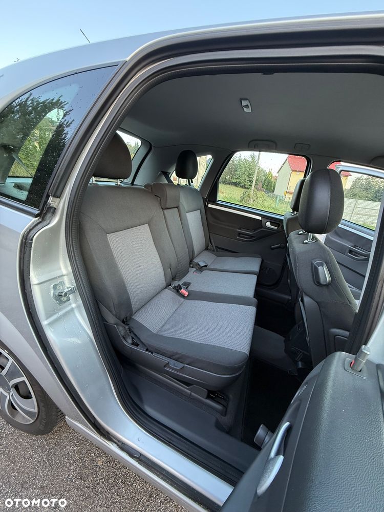 Opel Meriva 1.6 16V Essentia - 30