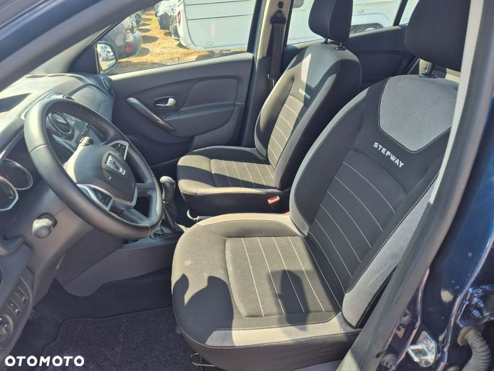 Dacia Sandero Stepway - 14