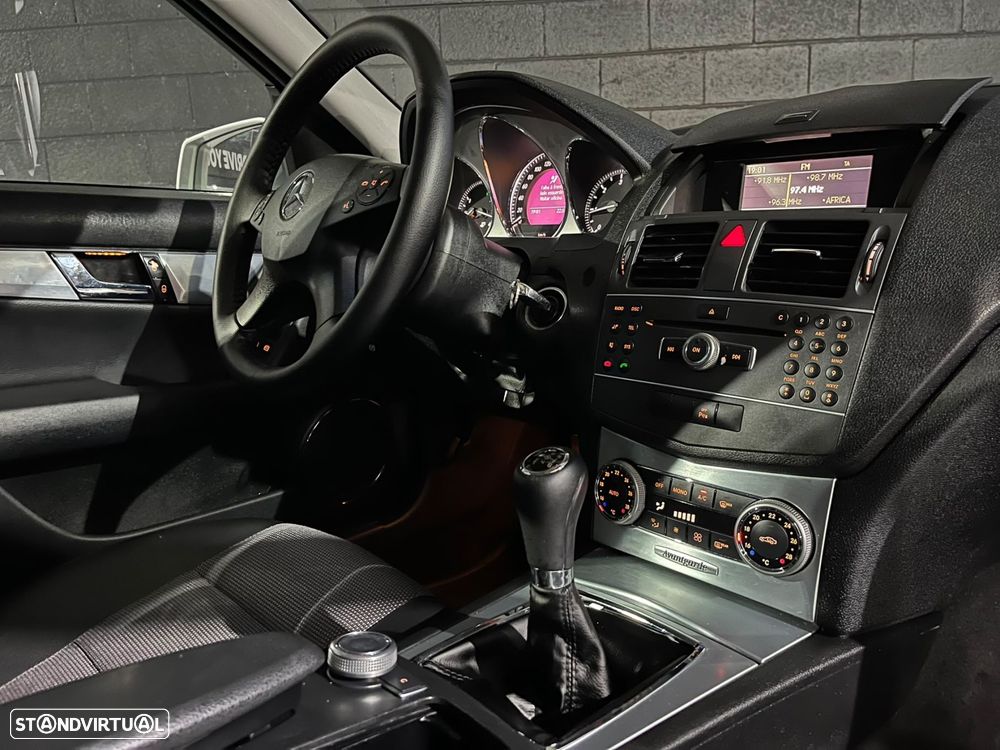 Mercedes-Benz C 220 CDi Avantgarde - 13
