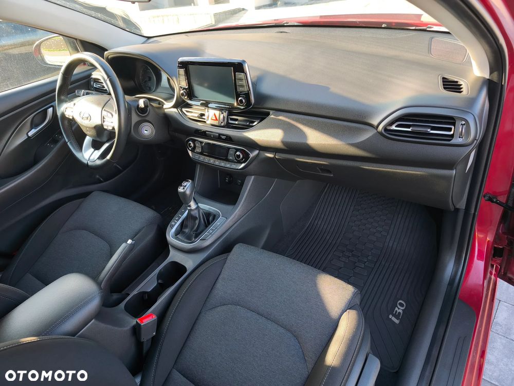 Hyundai i30 1.5 T-GDI 48V Smart - 17