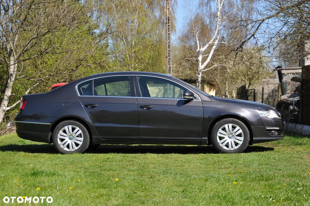 Volkswagen Passat 2.0 TDI DPF Highline - 7