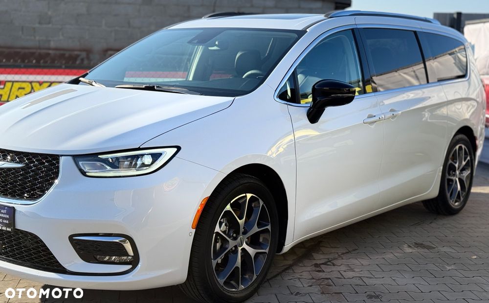 Chrysler Pacifica - 7