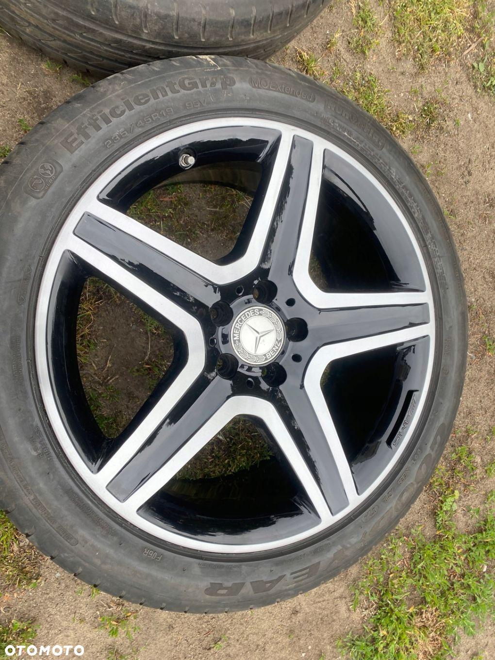 MERCEDES gla 156 AMG KOLA FELGI z oponami 235/45/19 nowki - 2