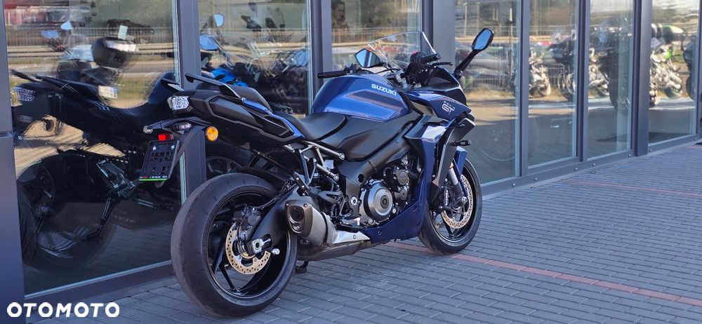 Suzuki GSX - 5