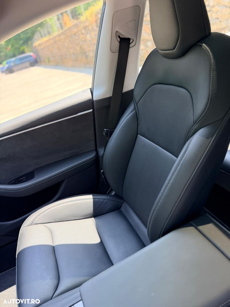 Tesla Model 3 Long Range - 15
