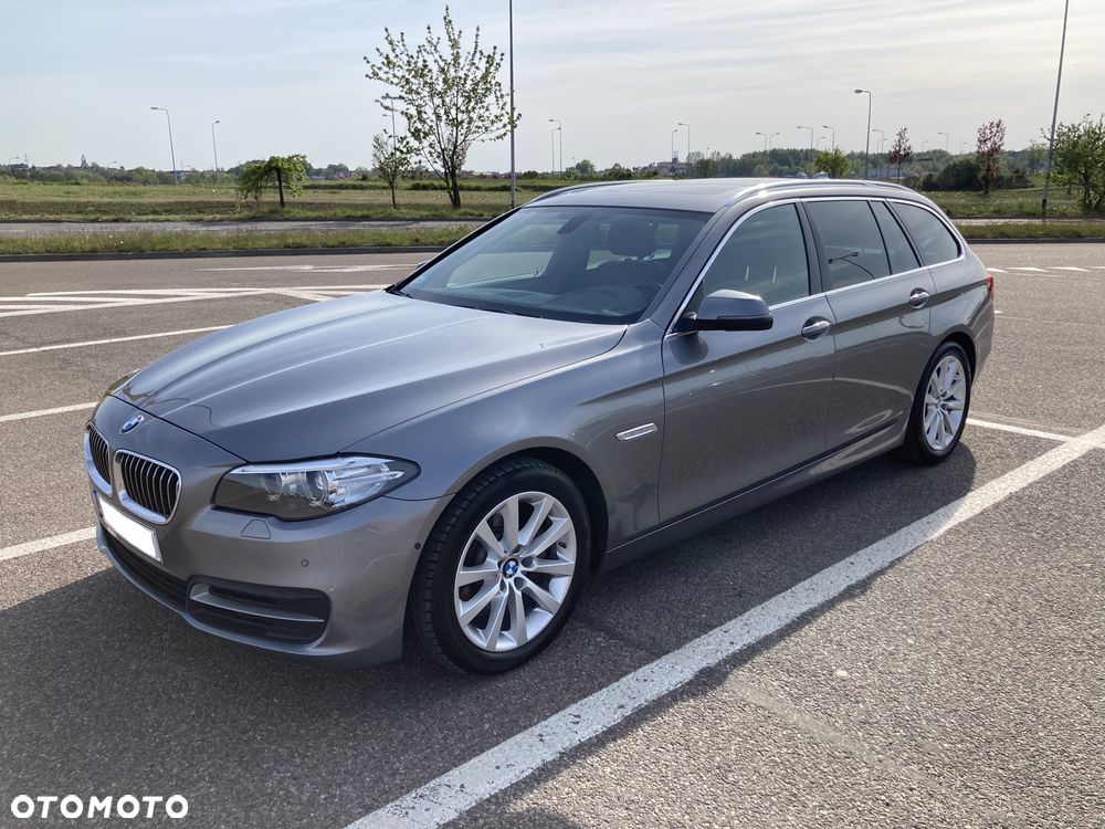 BMW Seria 5 520d Touring - 13