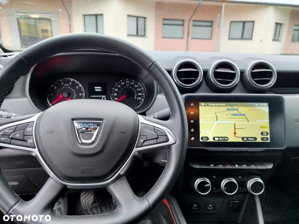 Dacia Duster 1.0 TCe SL Celebration - 9