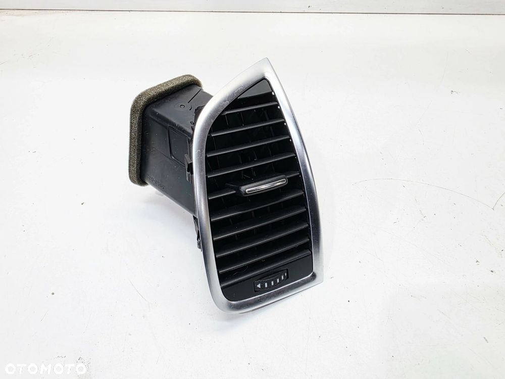 KRATKA NAWIEWU PRAWA AUDI Q7 4L 4L0820902 - 2