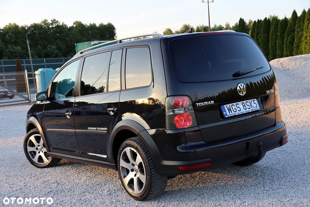 Volkswagen Touran 2.0 TDI DPF Cross - 14