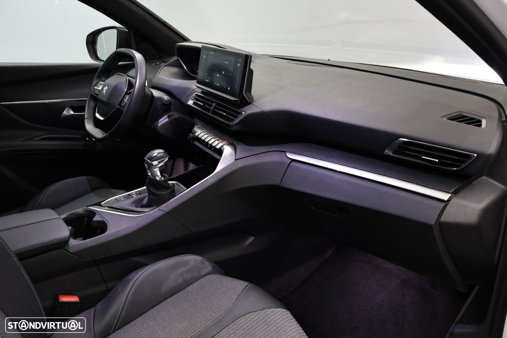 Peugeot 3008 1.2 PureTech Allure Pack - 21