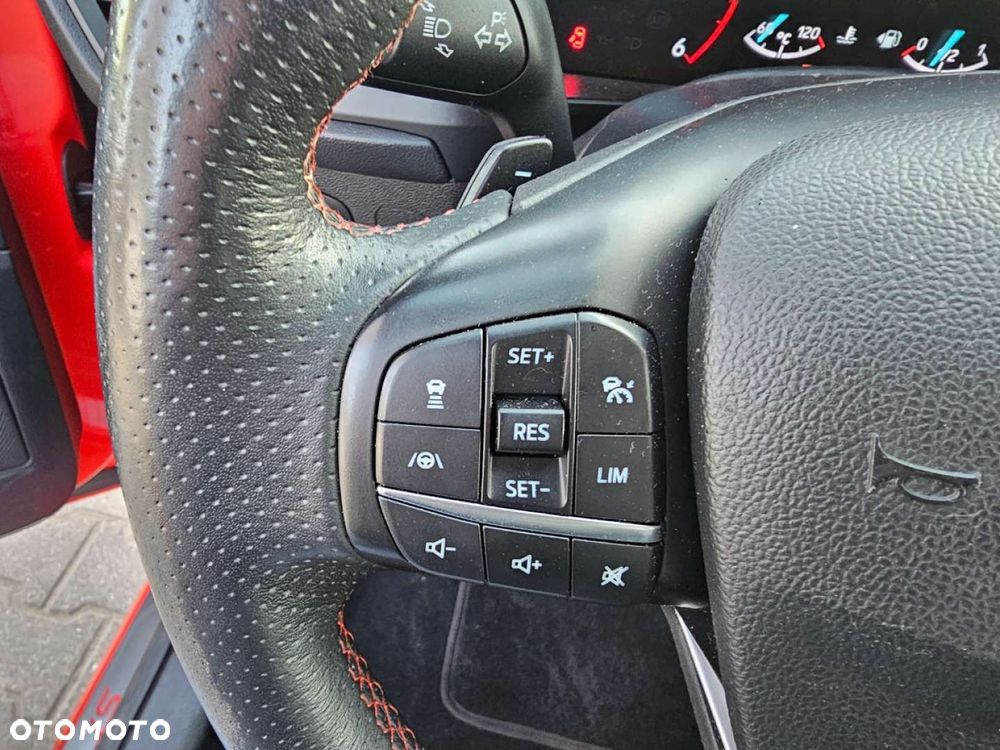 Ford Focus - 23