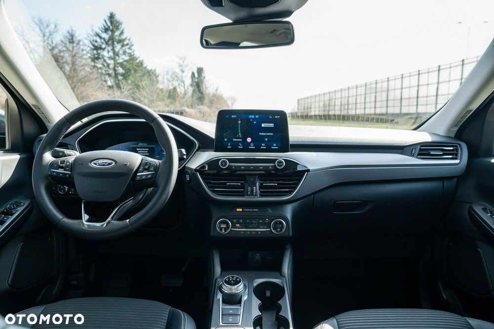 Ford Kuga - 17