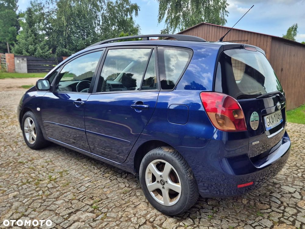 Toyota Corolla Verso 2.0 D-4D Terra - 7