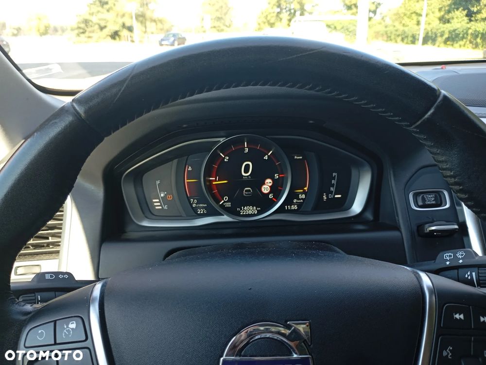 Volvo XC 60 D4 Drive-E Momentum - 6