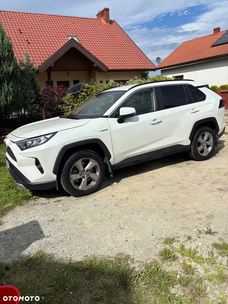 Toyota RAV4 - 1