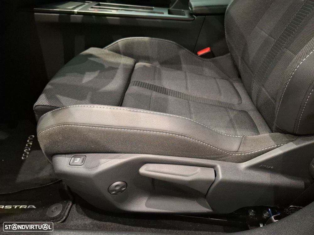 Opel Astra 1.2 T Hybrid GS eDCT - 24
