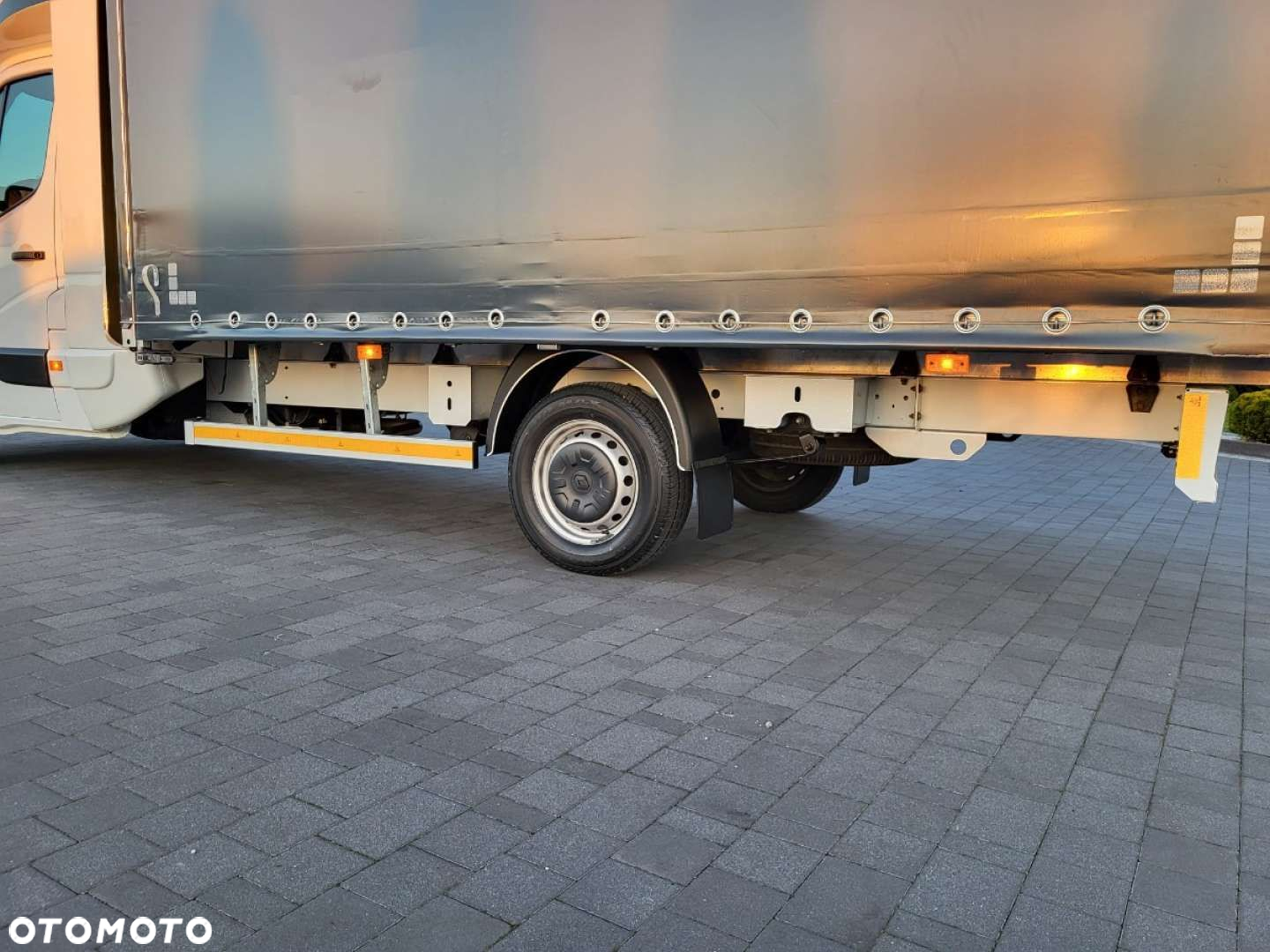 Renault Master 10 europalet Salon Polska - 28