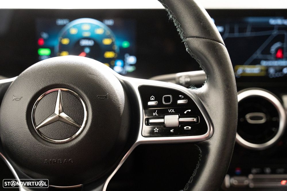 Mercedes-Benz GLA 250 e Progressive - 25